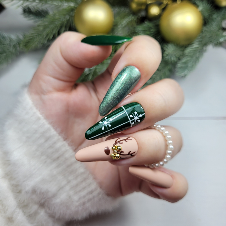 Gelinis lakas YOSHI Kerstbal 157 ant nagų