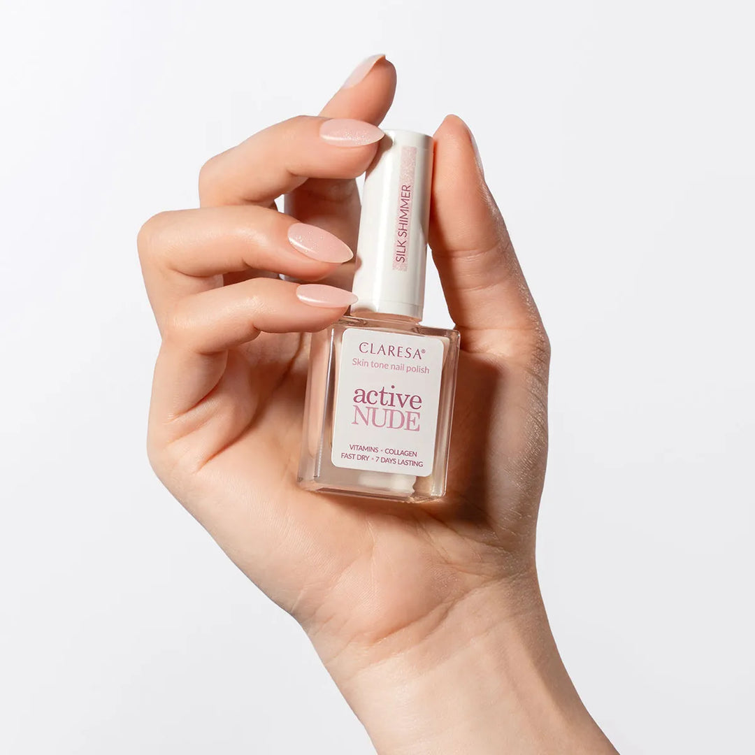 Claresa Active Nude Silk Shimmer – nagų lakas su kolagenu ir vitaminais 9,5 ml 4Mass