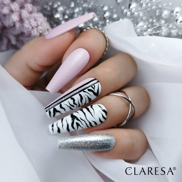 Gelinis lakas CLARESA PINK 504 ant nagų 