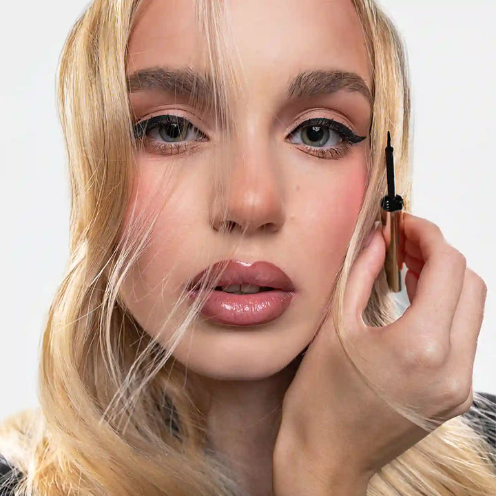 CLARESA WATERPROOF LIQUID EYELINER – Eye Creator  Vandeniui atsparus skystas akių kontūro pravedimas 01 BLACK, 3 g Naguprieziura