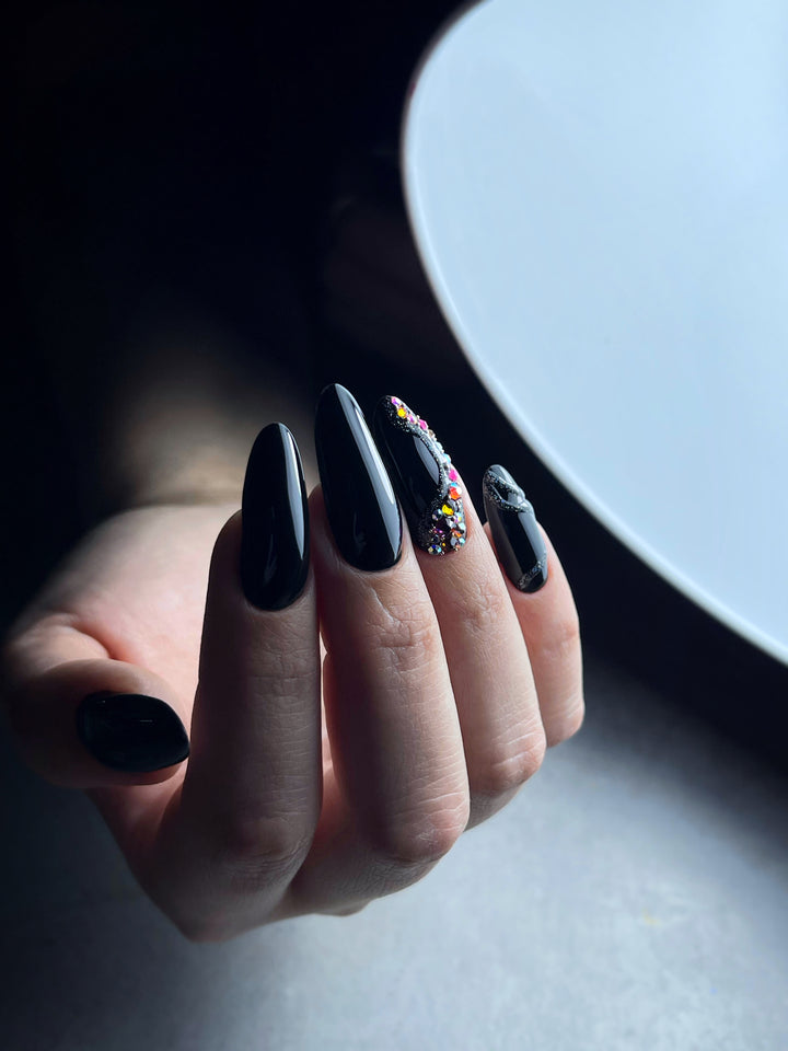 Gelinis lakas YOSHI WOMAN IN BLACK 605