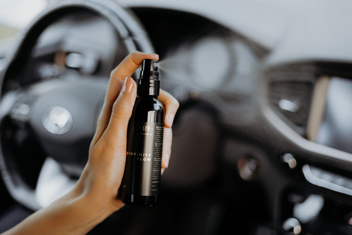 Purškiamas parfumuotas automobilių kvapas Aromatic 89