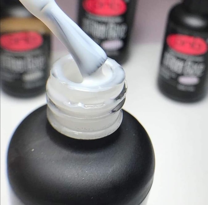 Gelinio lako pagrindas Camouflage Base PNB, Sparkling White ml