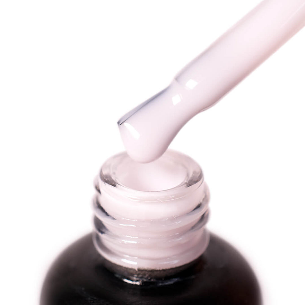 Modeliuojantis gelis Strong Iron Gel PNB SOFT WHITE ml